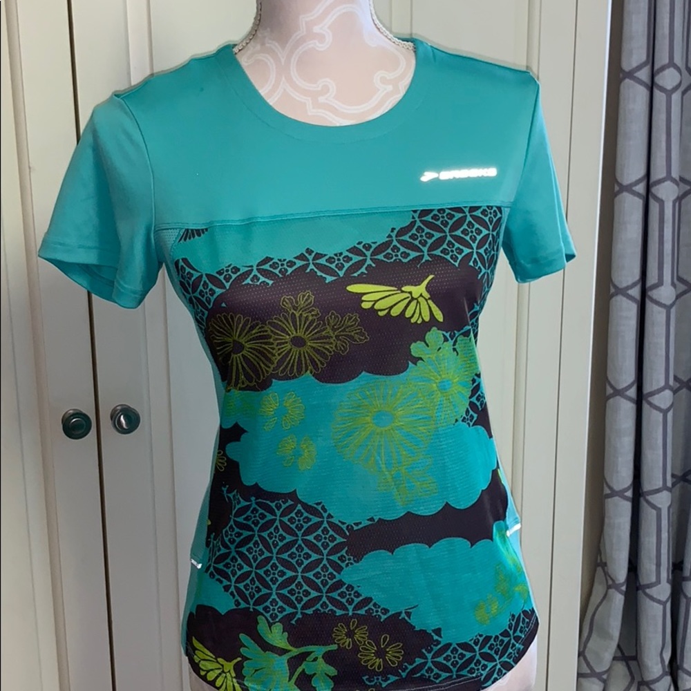 Brooks running shirt